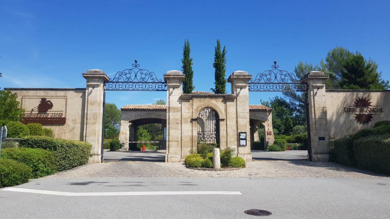 Villa Domaine Geodora, Parfumeur En Provence Montauroux Exterior foto